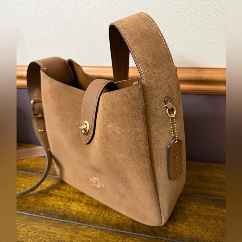 ✨ Coach Hadley Convertible Crossbody Bag in Suede ✨